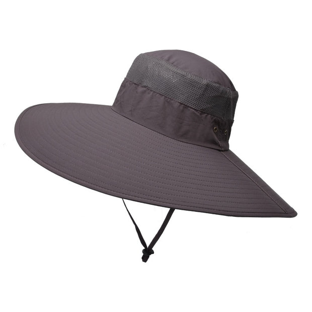 Oversized summer hat, perfect for sun protection and beach chic. With its wide brim and lightweight design, this hat offers ample shade and style for sunny days by the water.