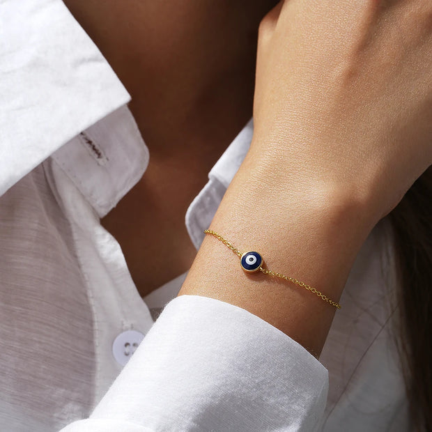 Evil eye silver bracelet 925 made of high-quality sterling silver, featuring a protective evil eye charm. Elegant and stylish design, perfect for everyday wear and special occasions.