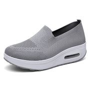 Breathable Mesh Slip-On Sneakers - Sara closet