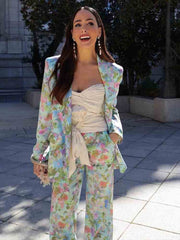 Women's floral printed suits - stylish and feminine two-piece ensembles featuring floral patterns, perfect for a fresh and trendy look.