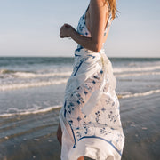 Women's sexy beach dress - a seductive and stylish dress designed for the beach, featuring a flattering silhouette and alluring design.