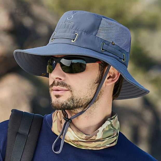 Mountaineering sun hat designed for sun protection and outdoor adventure. Featuring a wide brim and UPF sun protection, this hat shields against harmful UV rays during mountaineering and other outdoor activities.