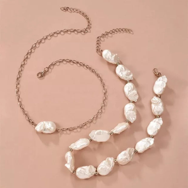 Irregular Pearl Necklace - Sara closet