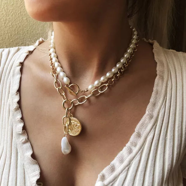 Multilayered Stylish Necklace - Sara closet