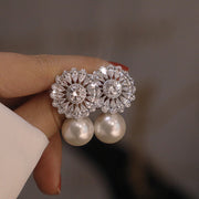 Women Pearl Stud Earrings - Sara closet