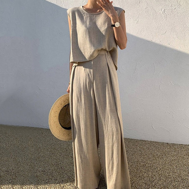 Women's casual loose suits - relaxed and comfortable two-piece ensembles with a loose fit, perfect for effortless and laid-back style.
