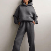 Women Warm Tracksuit - Cozy and Stylish Ensemble for Cold Weather Comfort