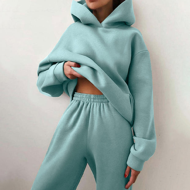 Women Warm Tracksuit - Cozy and Stylish Ensemble for Cold Weather Comfort